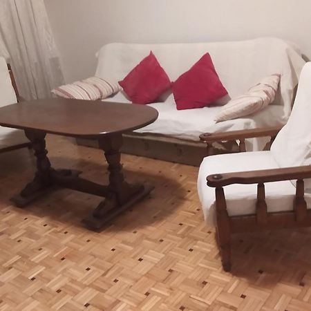 Uroczy Apartament Z Bezplatnych Parkingiem Warszawa Eksteriør bilde